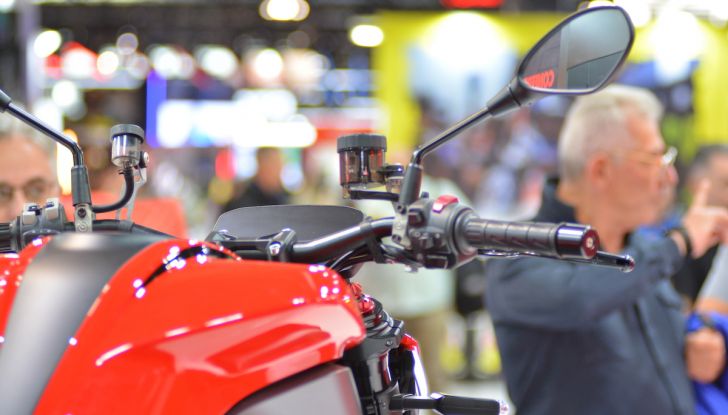 Moto Morini Corsaro GT 2025: una crossover touring per ogni avventura - Foto 36 di 70