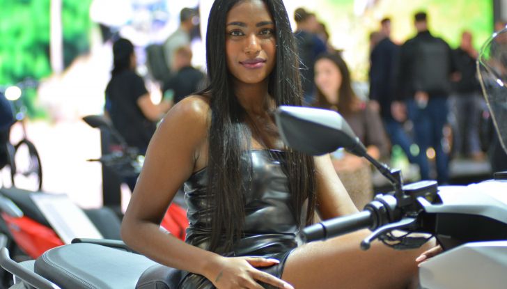 Le più belle ragazze di EICMA 2024 - Foto 44 di 55