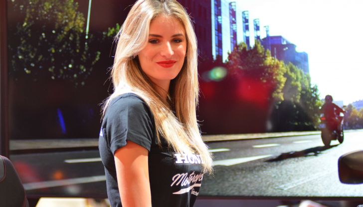 Le più belle ragazze di EICMA 2024 - Foto 50 di 55