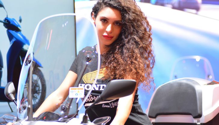 Le più belle ragazze di EICMA 2024 - Foto 52 di 55