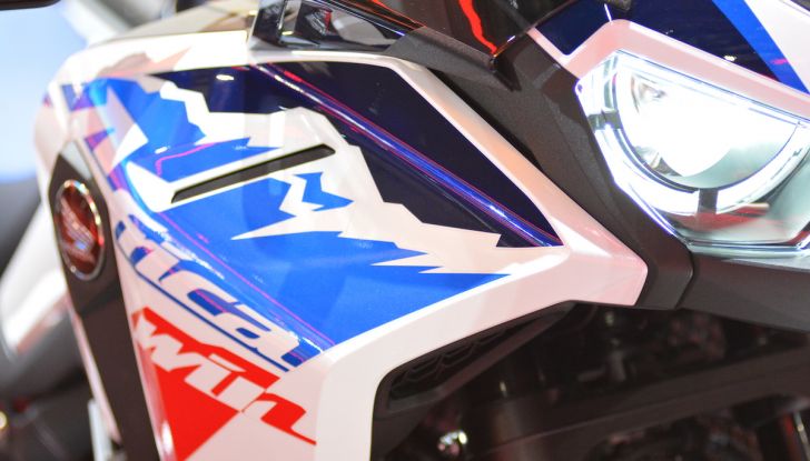 Honda Transalp 2025: la touring per eccedenza si presenta a EICMA 2024 - Foto 8 di 13
