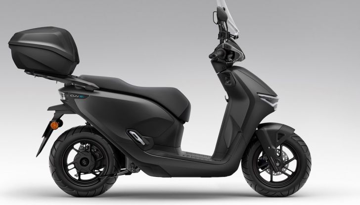 EICMA 2024: Honda presenta il CUV e - Foto 13 di 14