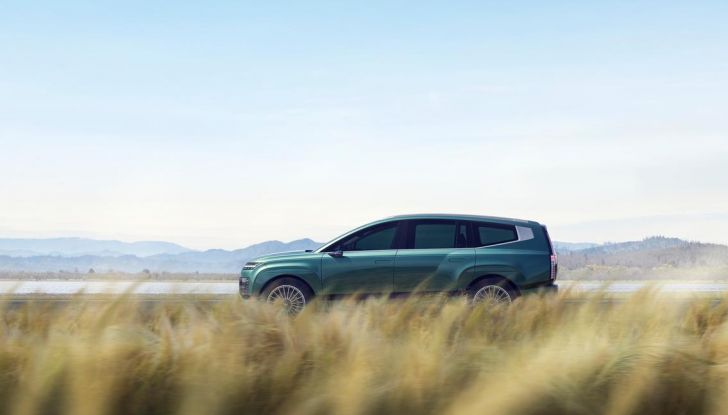 Hyundai Ioniq 9: caratteristiche, design, abitacolo, versioni, motori, prestazioni e autonomia - Foto 3 di 124