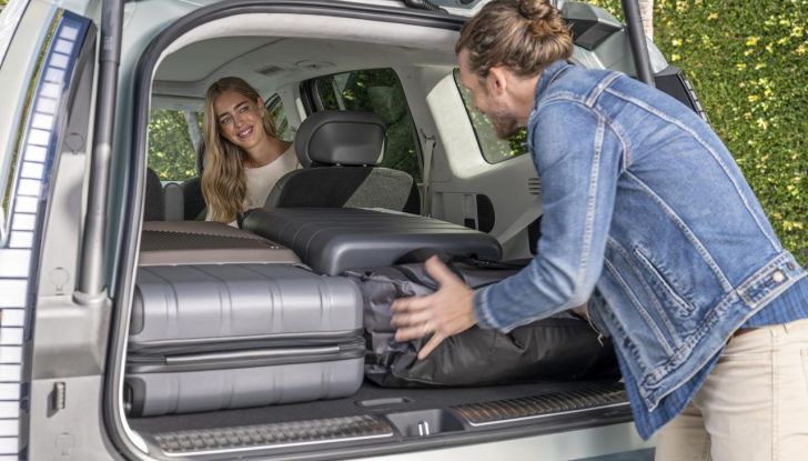 Hyundai Ioniq 9: caratteristiche, design, abitacolo, versioni, motori, prestazioni e autonomia - Foto 75 di 124