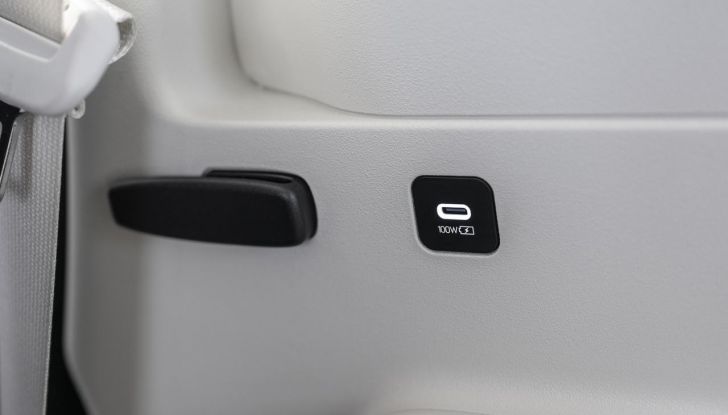 Hyundai Ioniq 9: caratteristiche, design, abitacolo, versioni, motori, prestazioni e autonomia - Foto 103 di 124