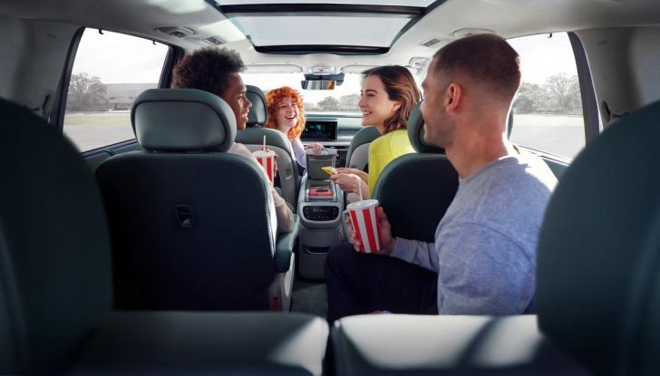 Hyundai Ioniq 9: caratteristiche, design, abitacolo, versioni, motori, prestazioni e autonomia - Foto 11 di 124