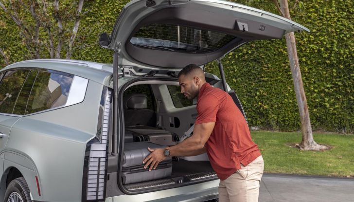 Hyundai Ioniq 9: caratteristiche, design, abitacolo, versioni, motori, prestazioni e autonomia - Foto 69 di 124