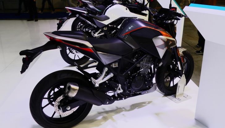 Kove 600 Lancer: la nuova cruiser cinese che sfida Honda Rebel e Kawasaki Eliminator - Foto 14 di 36