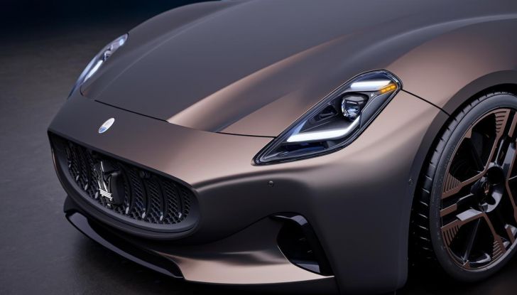 Maserati GranTurismo 110 Anniversario: caratteristiche, design, abitacolo, versioni e motore - Foto 10 di 21
