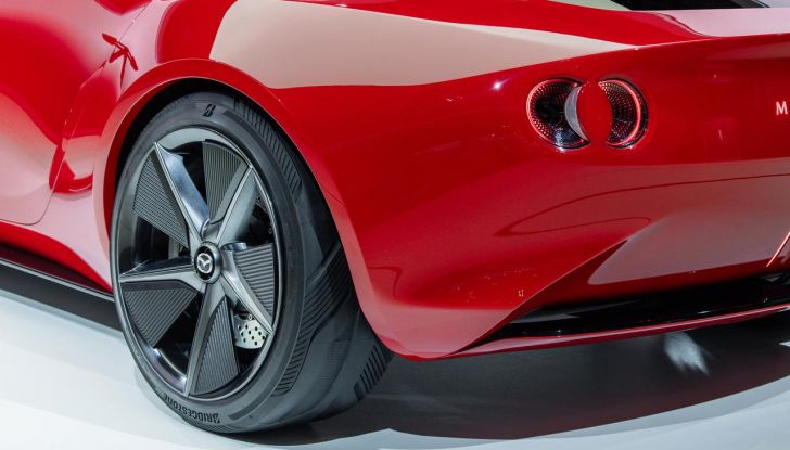 Mazda Iconic SP: confermato l’arrivo della versione di produzione - Foto 9 di 27