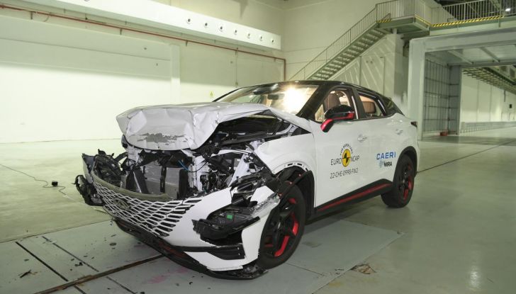 Omoda 5 EV conquista cinque stelle nei test di sicurezza Euro NCAP e ANCAP - Foto 10 di 21
