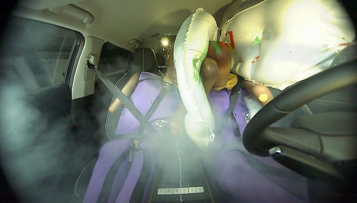 Omoda 5 EV conquista cinque stelle nei test di sicurezza Euro NCAP e ANCAP - Foto 9 di 21