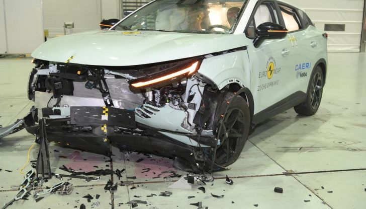 Omoda 5 EV conquista cinque stelle nei test di sicurezza Euro NCAP e ANCAP - Foto 4 di 21