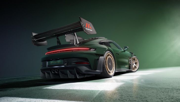 Porsche 911 GT3 RS by Manthey Racing