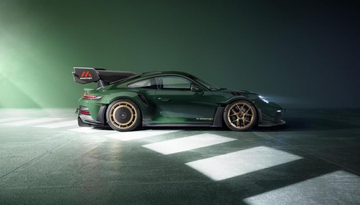 Porsche 911 GT3 RS by Manthey Racing