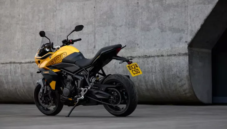 Triumph Tiger Sport 660 2025: più tecnologia e nuovi colori, prezzo invariato - Foto 5 di 8