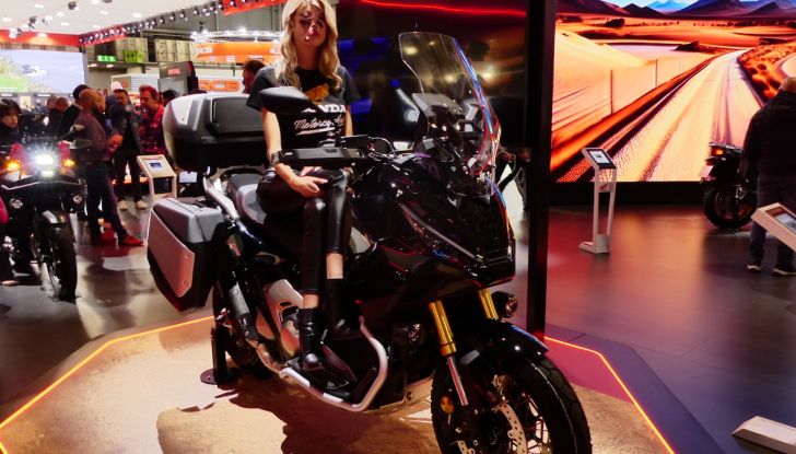 Honda svela le nuova CMX500 e 1100 Rebel MY 2025 - Foto 41 di 68