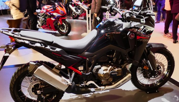 Honda svela le nuova CMX500 e 1100 Rebel MY 2025 - Foto 51 di 68