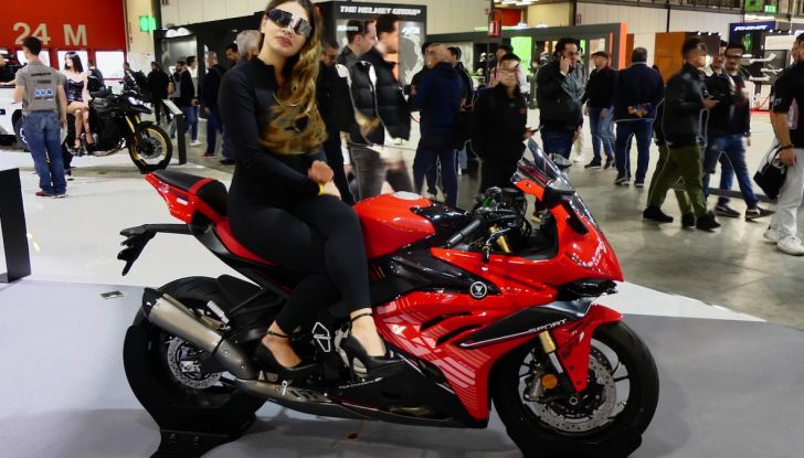 Voge RS 500 S: la nuova sportiva a 4 cilindri che viene dall’est - Foto 11 di 33