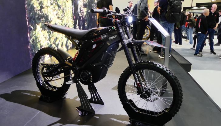 Voge RS 500 S: la nuova sportiva a 4 cilindri che viene dall’est - Foto 27 di 33