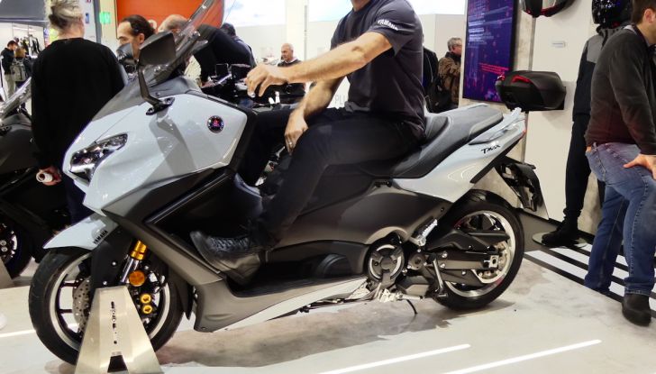 Yamaha TMAX E Tech Max MY 2025: innovazione e comfort su due ruote - Foto 80 di 93