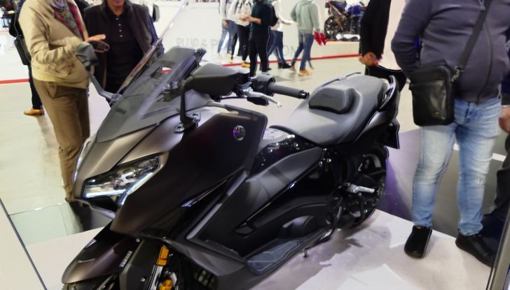 Yamaha TMAX E Tech Max MY 2025: innovazione e comfort su due ruote - Foto 81 di 93