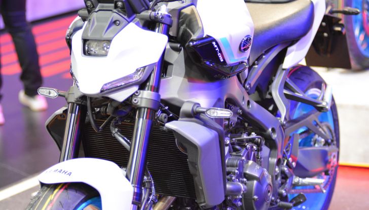 Yamaha TMAX E Tech Max MY 2025: innovazione e comfort su due ruote - Foto 14 di 93