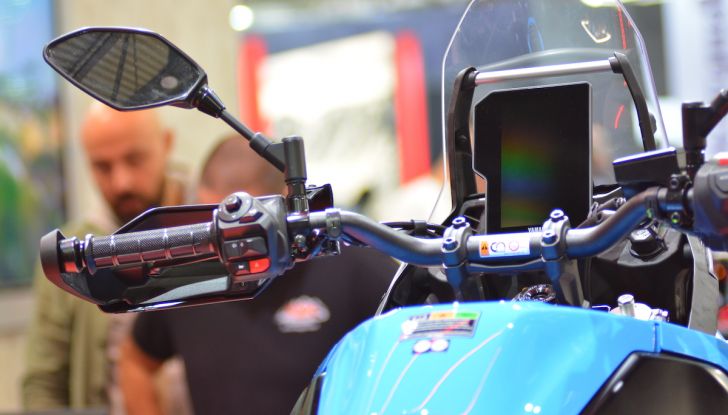 Yamaha TMAX E Tech Max MY 2025: innovazione e comfort su due ruote - Foto 20 di 93