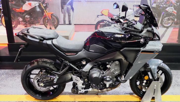 Yamaha TMAX E Tech Max MY 2025: innovazione e comfort su due ruote - Foto 33 di 93