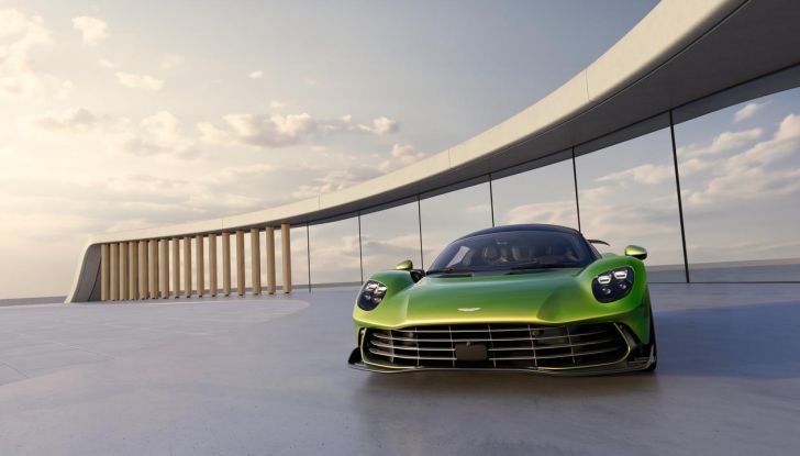 Aston Martin Valhalla: nata per la pista, pronta per la strada - Foto 11 di 28
