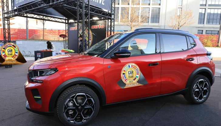 Citroën C3 Hybrid: la nuova versione ibrida che completa la gamma a 20.550 euro - Foto 7 di 83