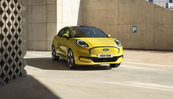 Ford Puma Gen-E: caratteristiche, design, abitacolo, versioni, autonomia e prezzi - Foto 13 di 21