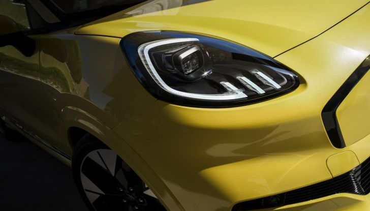Ford Puma Gen-E: caratteristiche, design, abitacolo, versioni, autonomia e prezzi - Foto 9 di 21