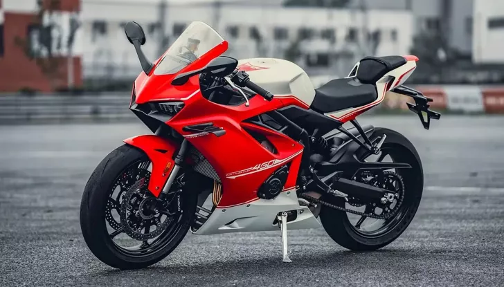 Kove 450RR: la nuova sportiva cinese - Foto 2 di 2