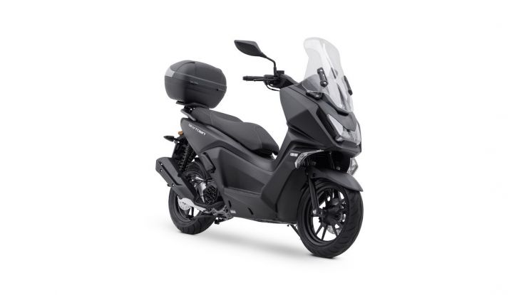 Kymco Skytown 125: per le avventure di tutti i giorni - Foto 11 di 11