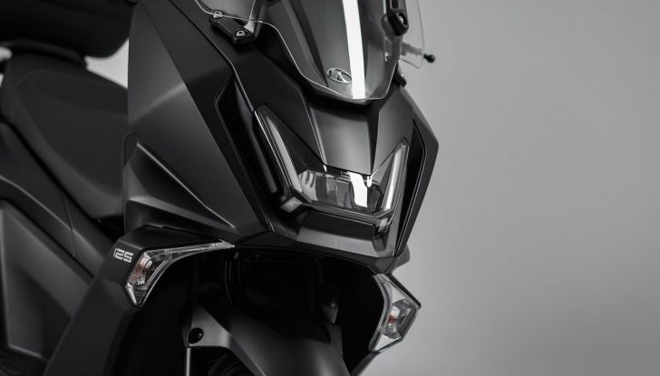Kymco Skytown 125: per le avventure di tutti i giorni - Foto 9 di 11