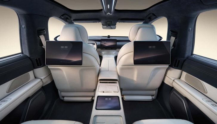 Nio ET9: la nuova ammiraglia elettrica cinese che sfida Tesla e Maybach - Foto 14 di 20