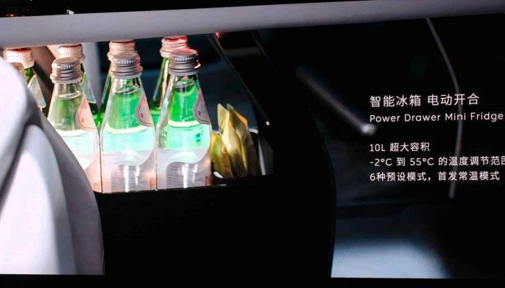 Nio ET9: la nuova ammiraglia elettrica cinese che sfida Tesla e Maybach - Foto 3 di 20