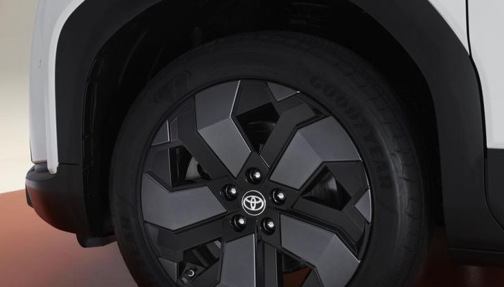 Toyota Urban Cruiser: la nuova arma del brand per conquistare il segmento dei B-SUV - Foto 10 di 35