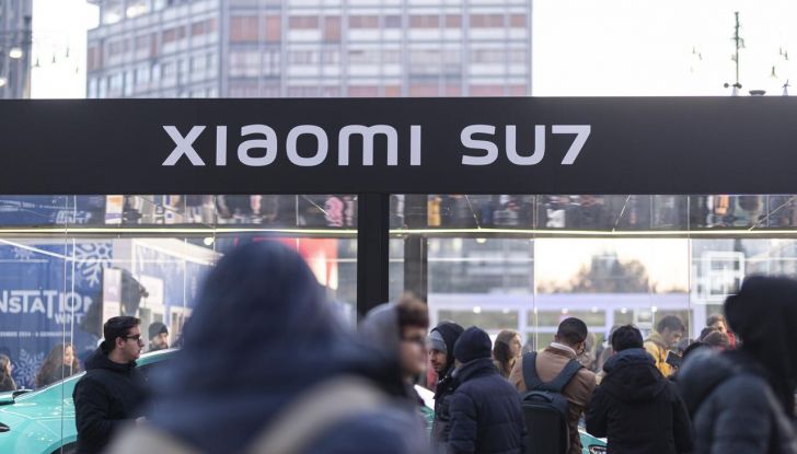 Xiaomi SU7 Max conquista Milano Centrale: oltre 100.000 visitatori in tre giorni - Foto 2 di 15