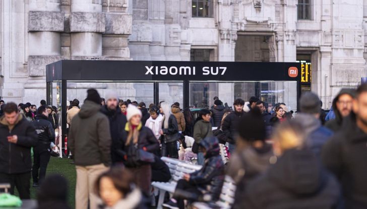 Xiaomi SU7 Max conquista Milano Centrale: oltre 100.000 visitatori in tre giorni - Foto 11 di 15