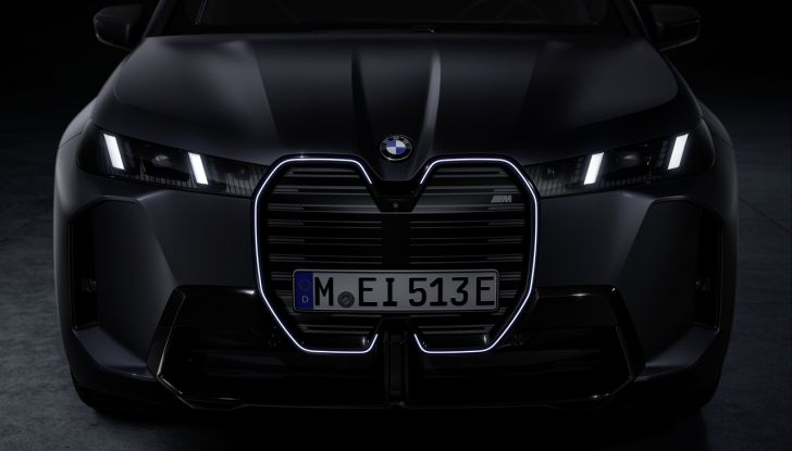 BMW iX 2026 raddoppia: più potenza, autonomia superiore e nuovo look - Foto 67 di 90