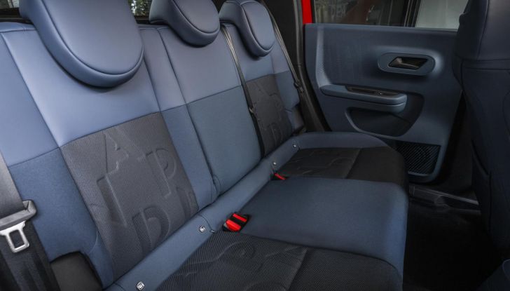 Fiat Grande Panda è il superpremio della “Ruota della fortuna” con Gerry Scotti - Foto 112 di 129