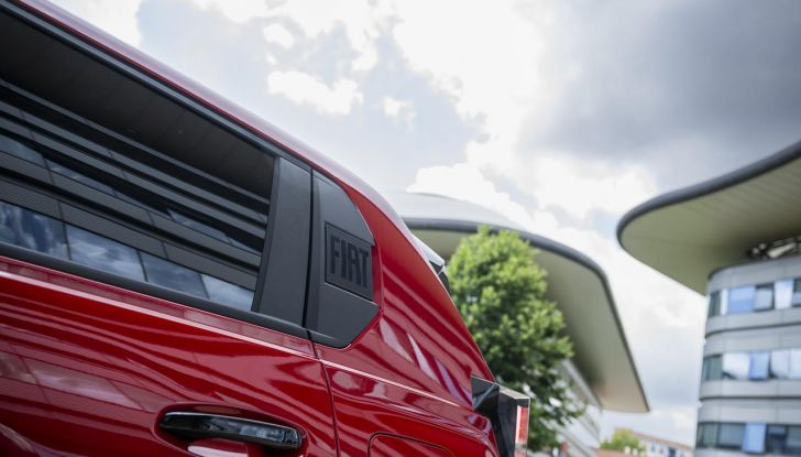 Fiat Grande Panda è il superpremio della “Ruota della fortuna” con Gerry Scotti - Foto 96 di 129