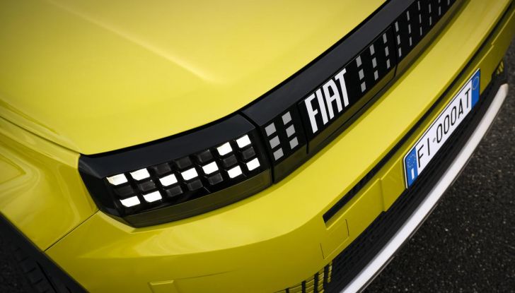 Fiat Grande Panda è il superpremio della “Ruota della fortuna” con Gerry Scotti - Foto 27 di 129