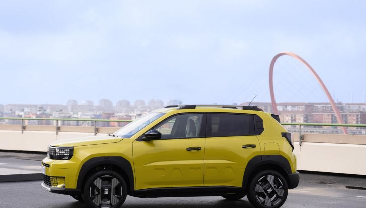 Fiat Grande Panda è il superpremio della “Ruota della fortuna” con Gerry Scotti - Foto 25 di 129