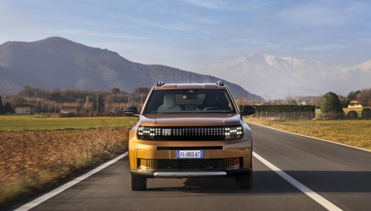 Fiat Grande Panda è il superpremio della “Ruota della fortuna” con Gerry Scotti - Foto 55 di 129