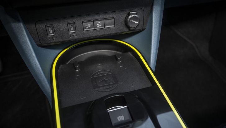 Fiat Grande Panda è il superpremio della “Ruota della fortuna” con Gerry Scotti - Foto 122 di 129