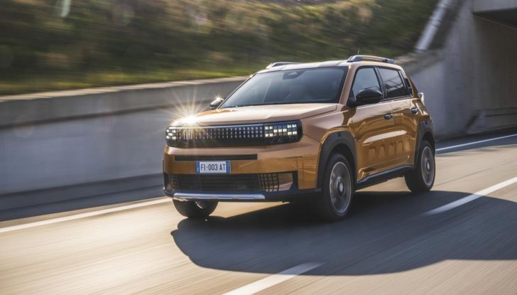 Fiat Grande Panda è il superpremio della “Ruota della fortuna” con Gerry Scotti - Foto 56 di 129