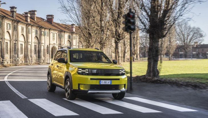 Fiat Grande Panda è il superpremio della “Ruota della fortuna” con Gerry Scotti - Foto 37 di 129